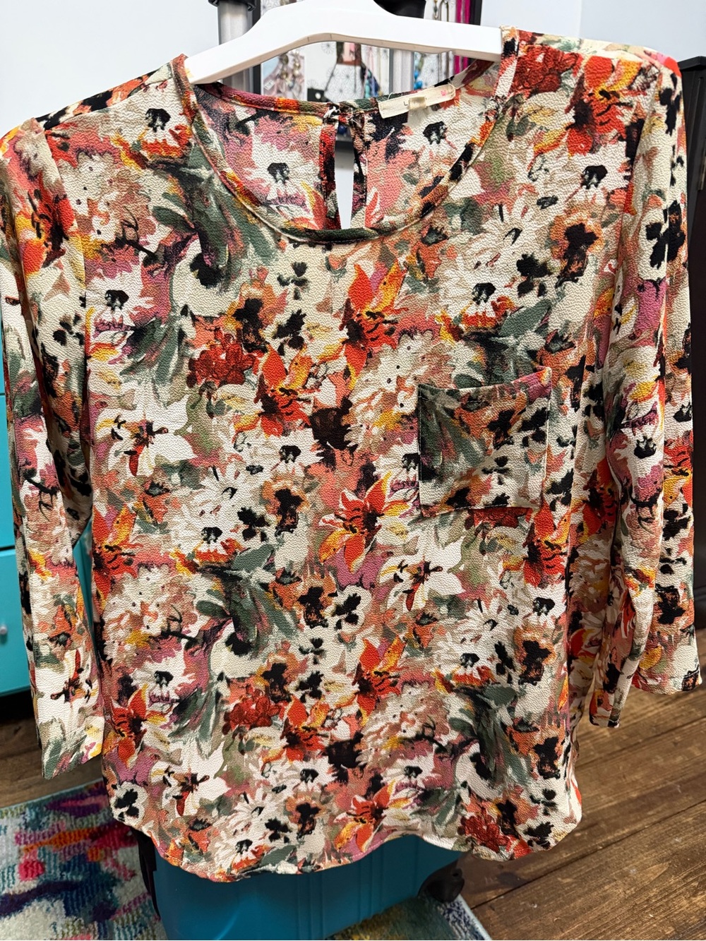 Le Lis Multicolor Floral Scoop Neck Pocket Blouse